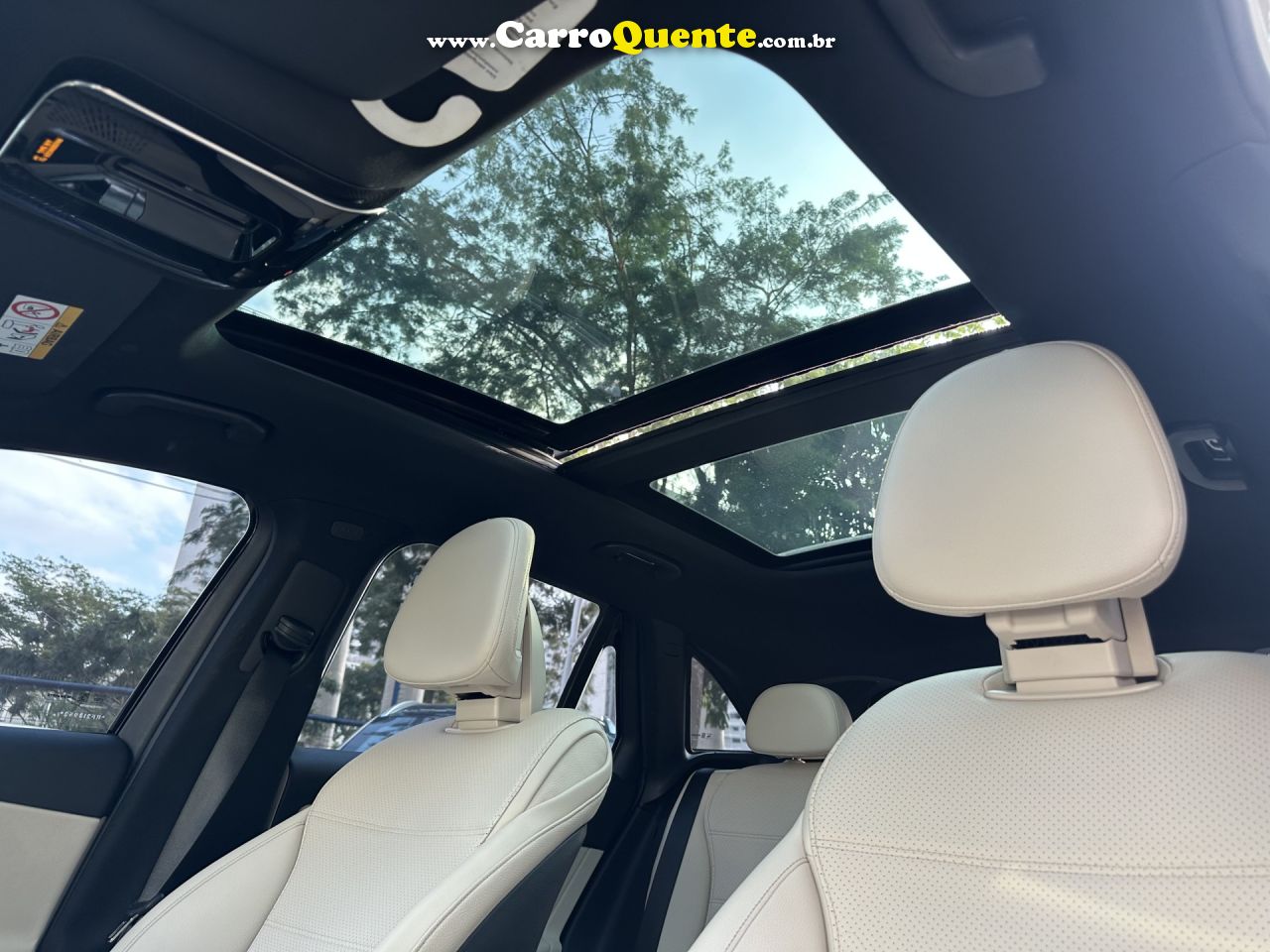 MERCEDES-BENZ   GLC 300 2.0 MHEV 4MATIC 9G-TRONIC   BRANCO 2024 2.0 GASOLINA E ELÉTRICO - Loja
