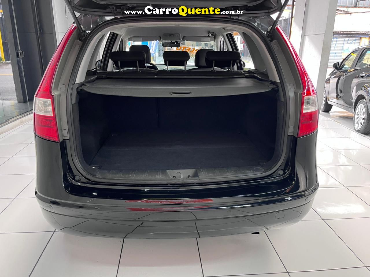 HYUNDAI   HYUNDAI I30 WAGON   PRETO 2011 2.0 GASOLINA - Loja