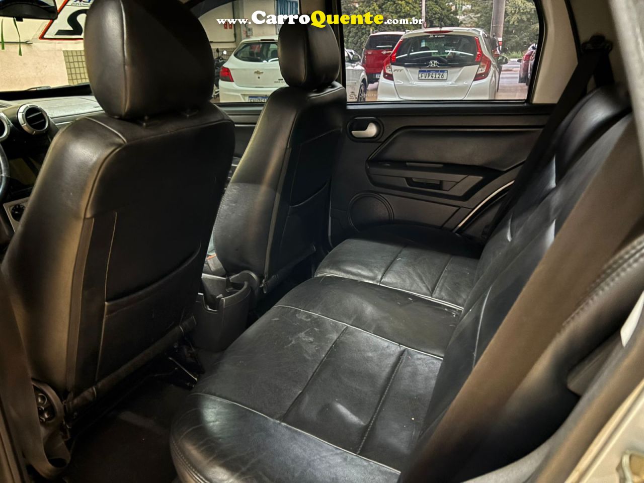 FORD   ECOSPORT XLT 2.0 2.0 FLEX 16V 5P AUT.   PRATA 2012 2.0 FLEX - Loja