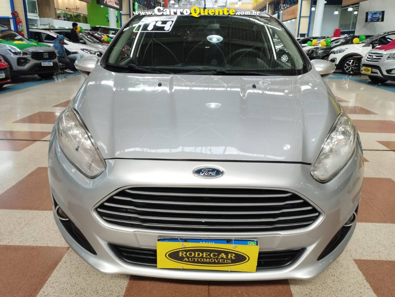 FORD FIESTA 1.5 SE HATCH 16V 2014 - Loja