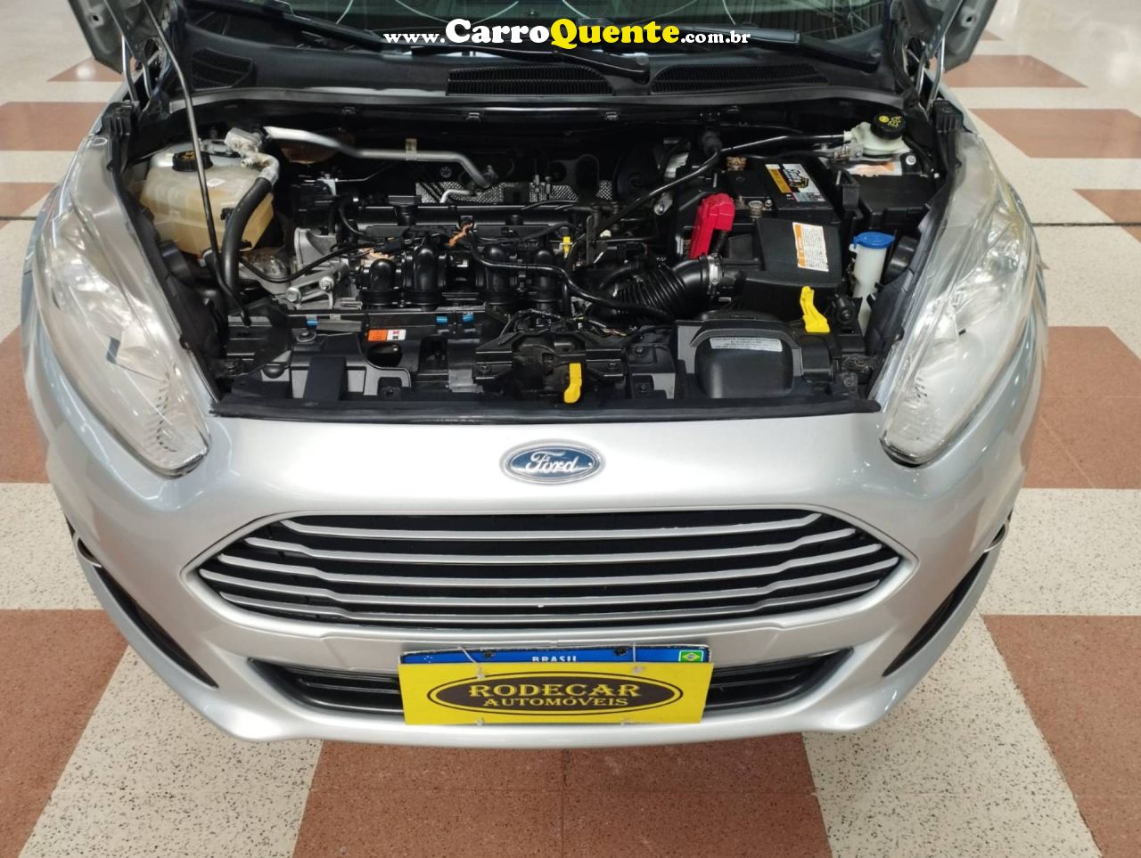 FORD FIESTA 1.5 SE HATCH 16V 2014 - Loja