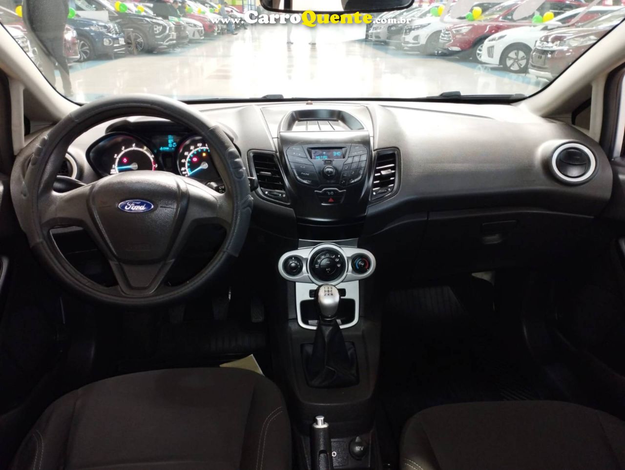 FORD FIESTA 1.5 SE HATCH 16V 2014 - Loja