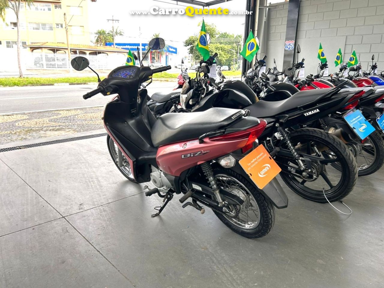 HONDA BIZ 125 ES 2014  Flex Semi Automático - Loja