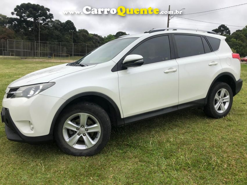 Toyota RAV4 2.0 4X2 16V GASOLINA 4P AUTOMÁTICO - Loja