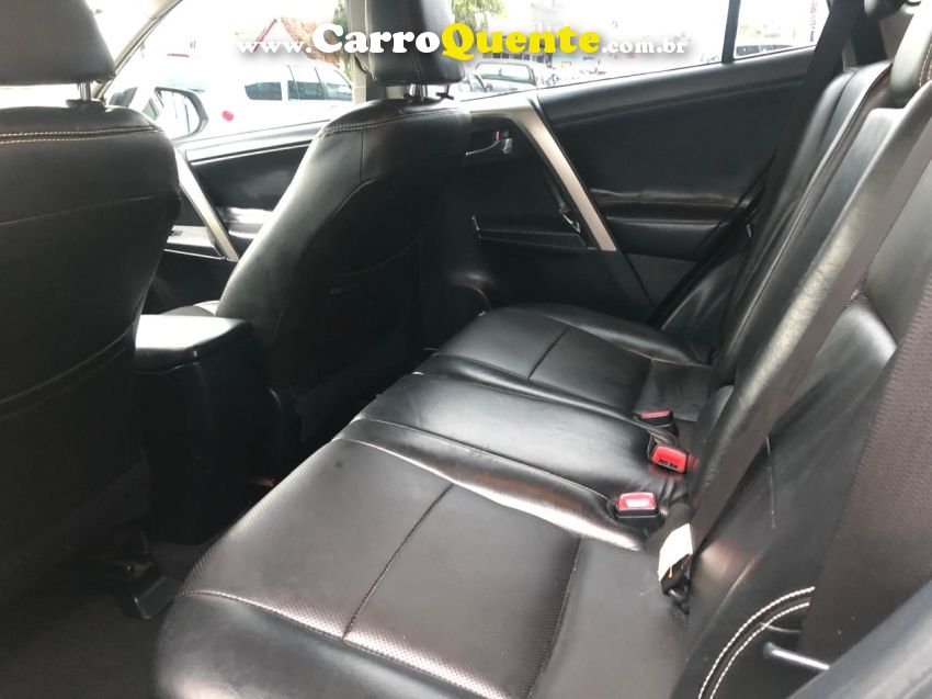 Toyota RAV4 2.0 4X2 16V GASOLINA 4P AUTOMÁTICO - Loja