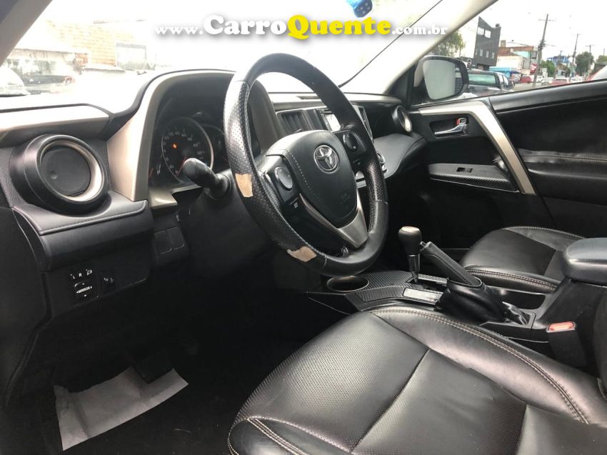 Toyota RAV4 2.0 4X2 16V GASOLINA 4P AUTOMÁTICO - Loja