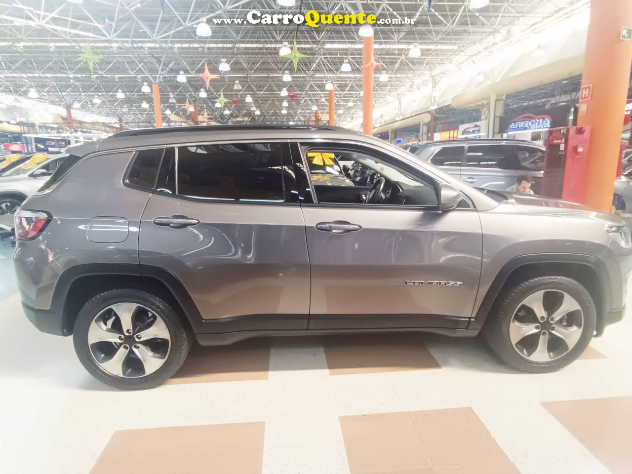 JEEP COMPASS 2.0 16V LONGITUDE 2017 - Loja