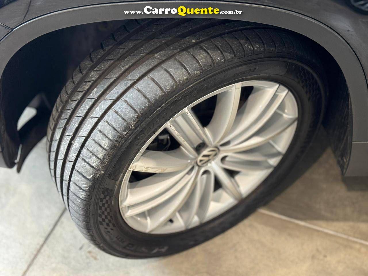 VOLKSWAGEN TIGUAN 2.0 TSI 16V TURBO 2011 - Loja