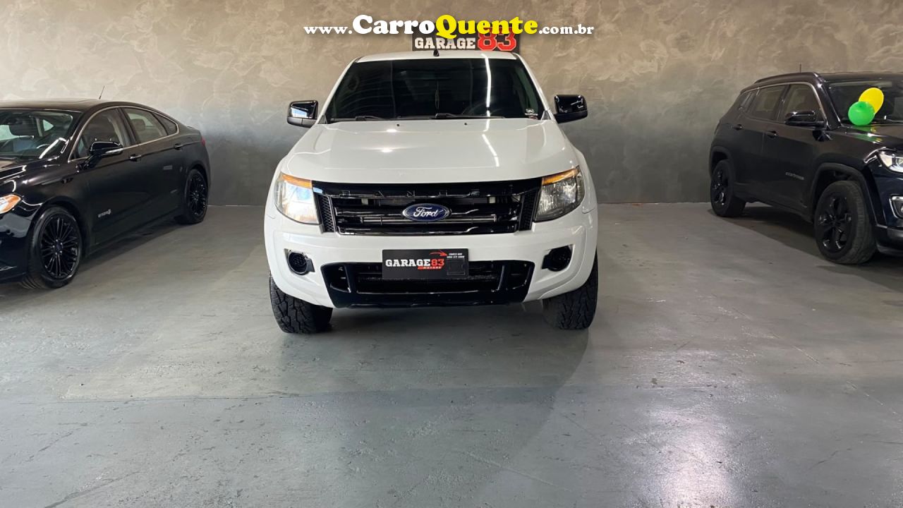 FORD   RANGER XL 2.2 4X4 CS DIESEL MEC.   BRANCO 2014 2.2 DIESEL - Loja