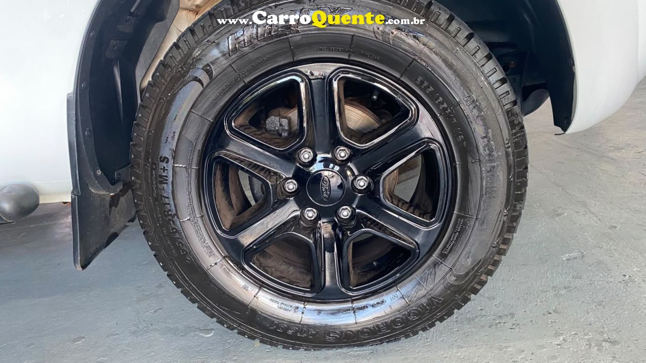 FORD   RANGER XL 2.2 4X4 CS DIESEL MEC.   BRANCO 2014 2.2 DIESEL - Loja