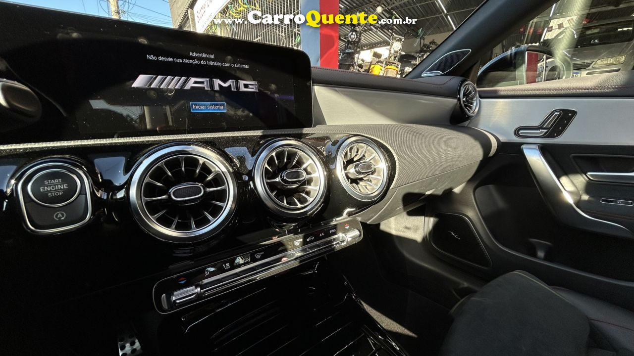 MERCEDES-BENZ   CLASSE A45 AMG 4MATIC 2.0 TURBO AUT.   PRETO 2023 2.0 GASOLINA - Loja