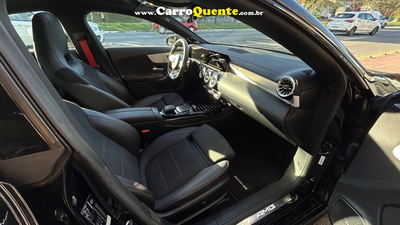 MERCEDES-BENZ   CLASSE A45 AMG 4MATIC 2.0 TURBO AUT.   PRETO 2023 2.0 GASOLINA - Loja