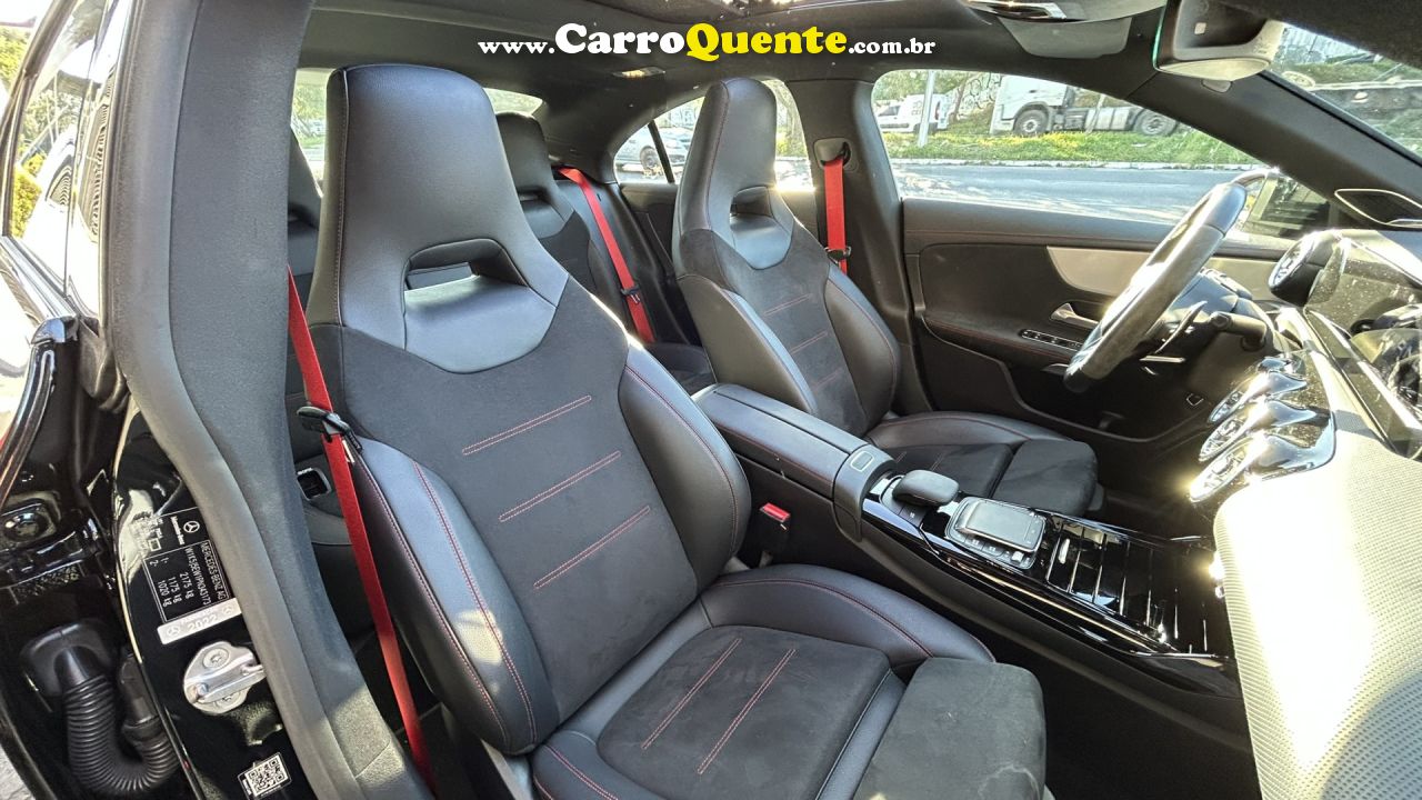 MERCEDES-BENZ   CLASSE A45 AMG 4MATIC 2.0 TURBO AUT.   PRETO 2023 2.0 GASOLINA - Loja
