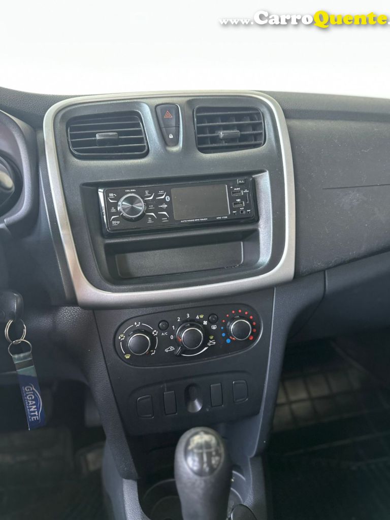 RENAULT   SANDERO AUTHENTIQUE HI-POWER 1.0 16V 5P   PRATA 2016 1.0 GASOLINA - Loja