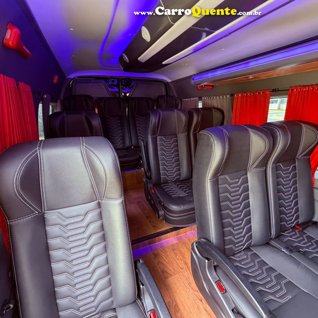 RENAULT   MASTER V NIKS P   PRETO 2024 2.3 DIESEL - Loja