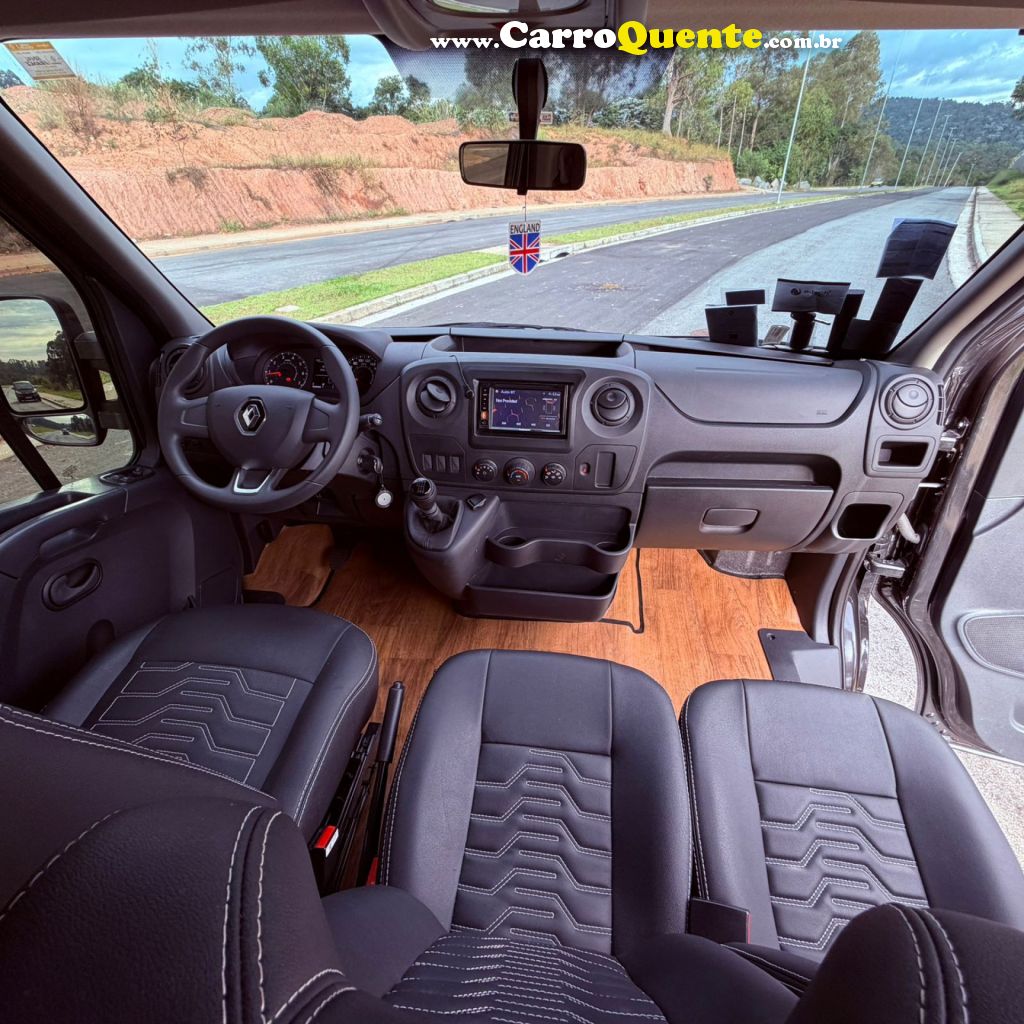 RENAULT   MASTER V NIKS P   PRETO 2024 2.3 DIESEL - Loja