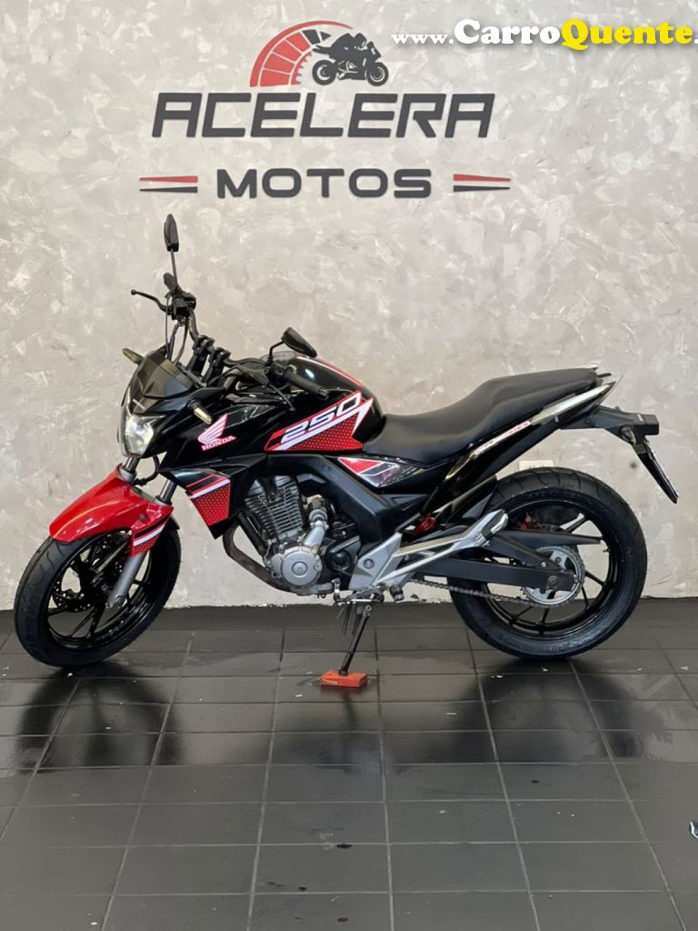HONDA   CB TWISTERFLEXONE 250CC   PRETO 2016 250 GASOLINA - Loja