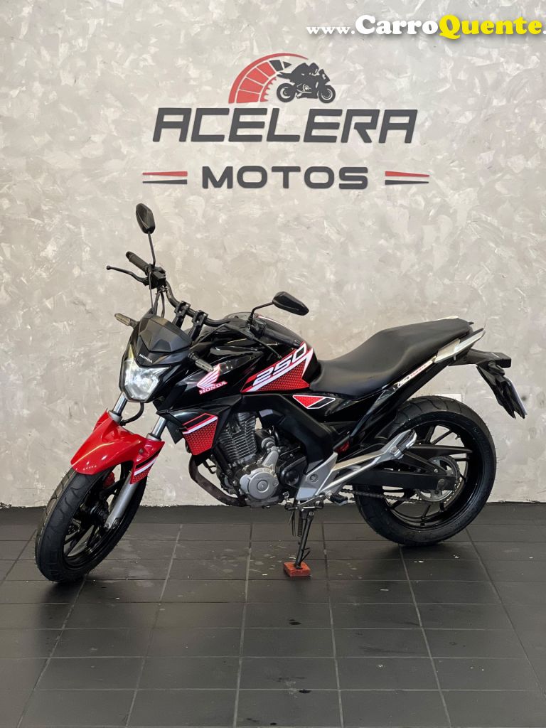 HONDA   CB TWISTERFLEXONE 250CC   PRETO 2016 250 GASOLINA - Loja