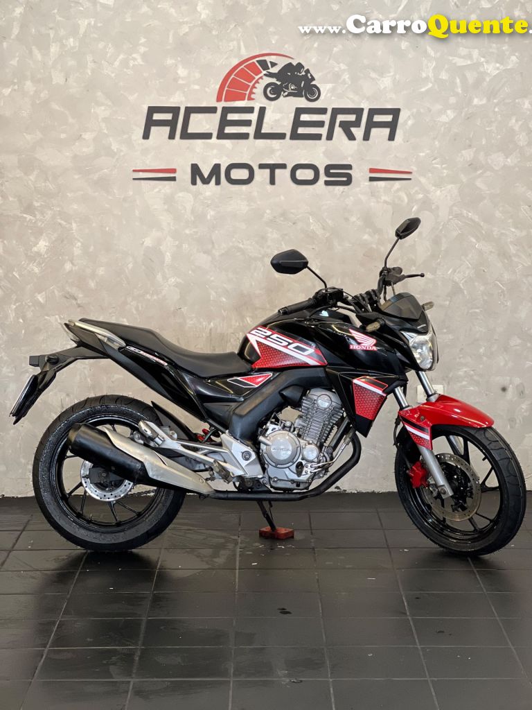 HONDA   CB TWISTERFLEXONE 250CC   PRETO 2016 250 GASOLINA - Loja