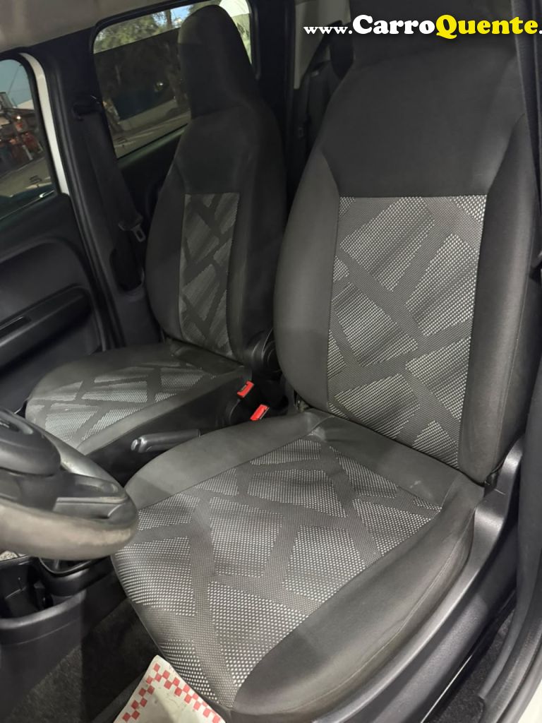FIAT   MOBI LIKE 1.0 FIRE FLEX 5P.   PRATA 2023 1.0 FLEX - Loja