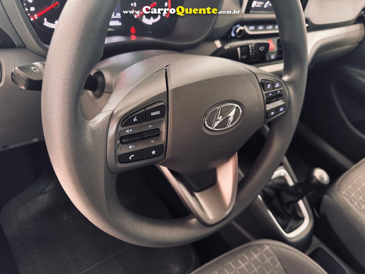 HYUNDAI   HB20S C.PLUSC.STYLE1.0 FLEX 12V MEC. 4P   PRATA 2025 1.0 FLEX - Loja