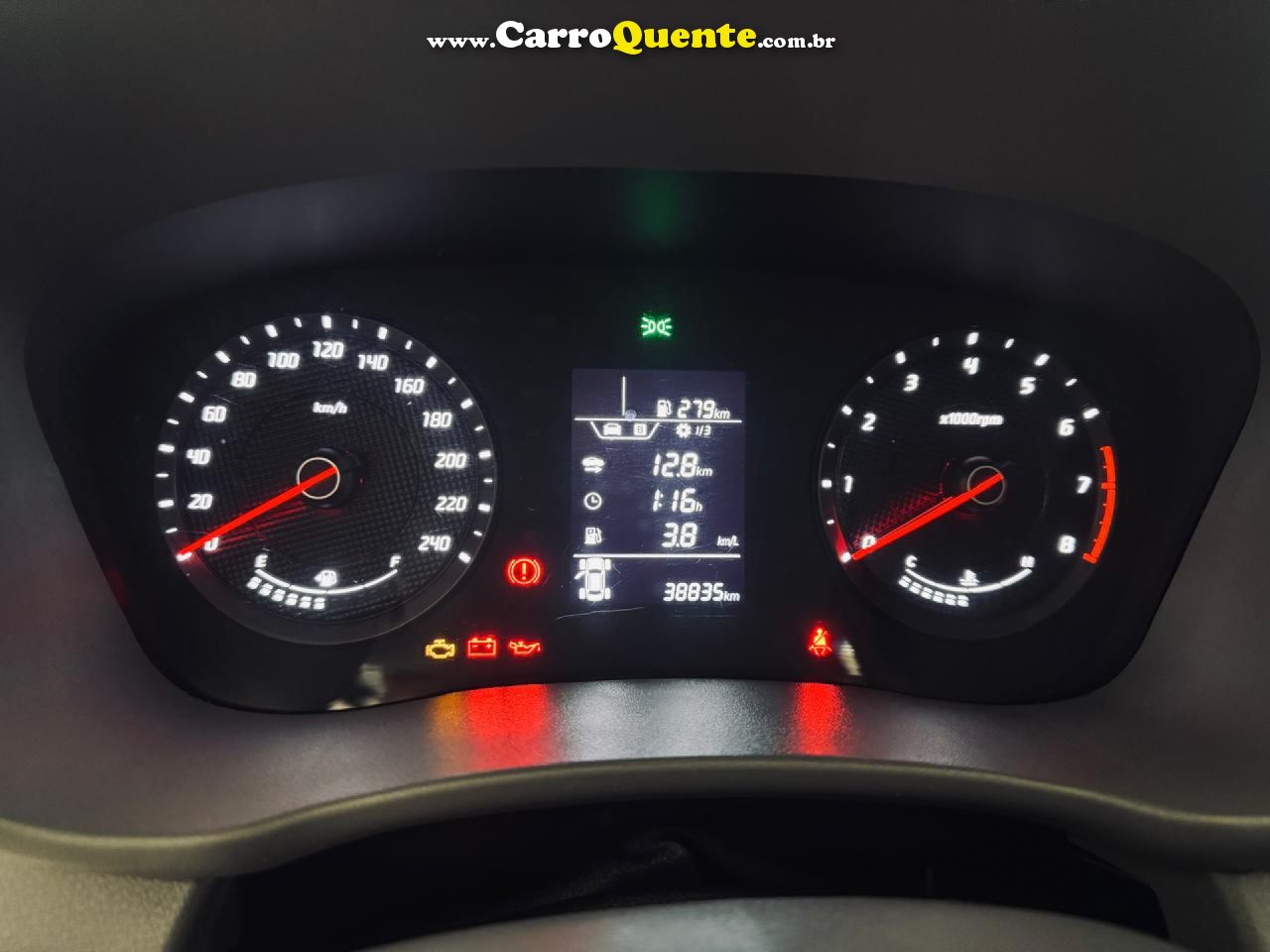 HYUNDAI   HB20S C.PLUSC.STYLE1.0 FLEX 12V MEC. 4P   PRATA 2025 1.0 FLEX - Loja
