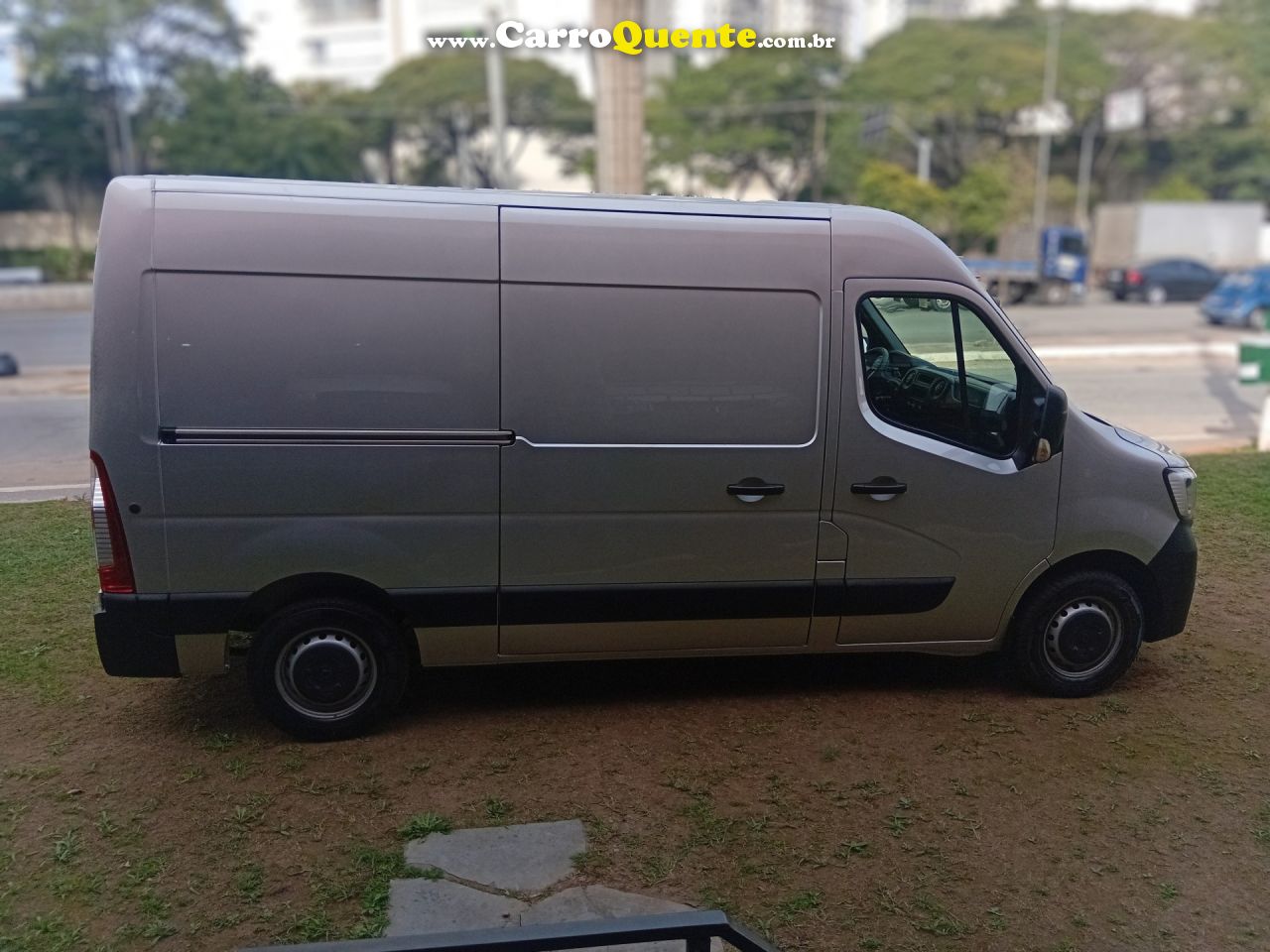 RENAULT   MASTER 2.3 DCI GRAND FURGÃO16V DIESEL   PRATA 2024 2.3 DIESEL - Loja