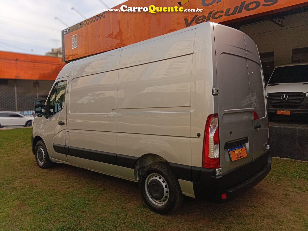 RENAULT   MASTER 2.3 DCI GRAND FURGÃO16V DIESEL   PRATA 2024 2.3 DIESEL - Loja