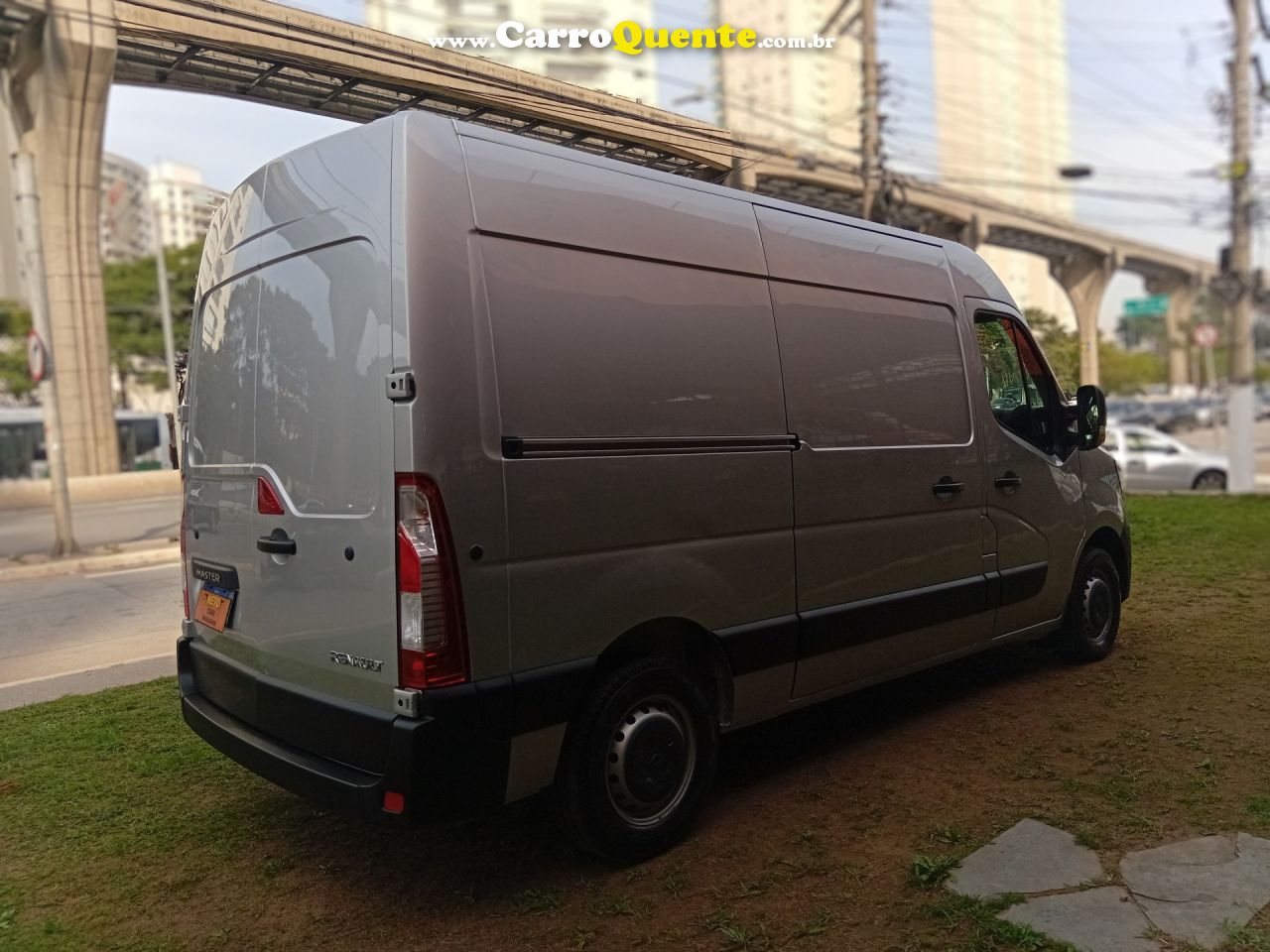 RENAULT   MASTER 2.3 DCI GRAND FURGÃO16V DIESEL   PRATA 2024 2.3 DIESEL - Loja