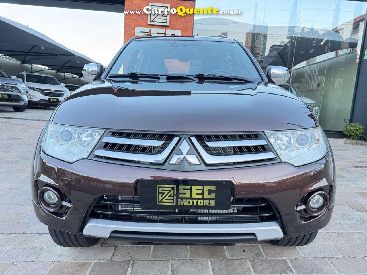 MITSUBISHI   PAJERO DAKAR HPE 3.2 4X4 T.I DIES 5P AUT   MARROM 2015 3.2 DIESEL - Loja