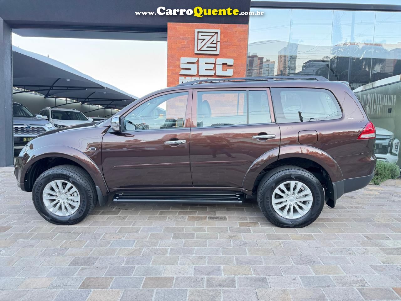 MITSUBISHI   PAJERO DAKAR HPE 3.2 4X4 T.I DIES 5P AUT   MARROM 2015 3.2 DIESEL - Loja