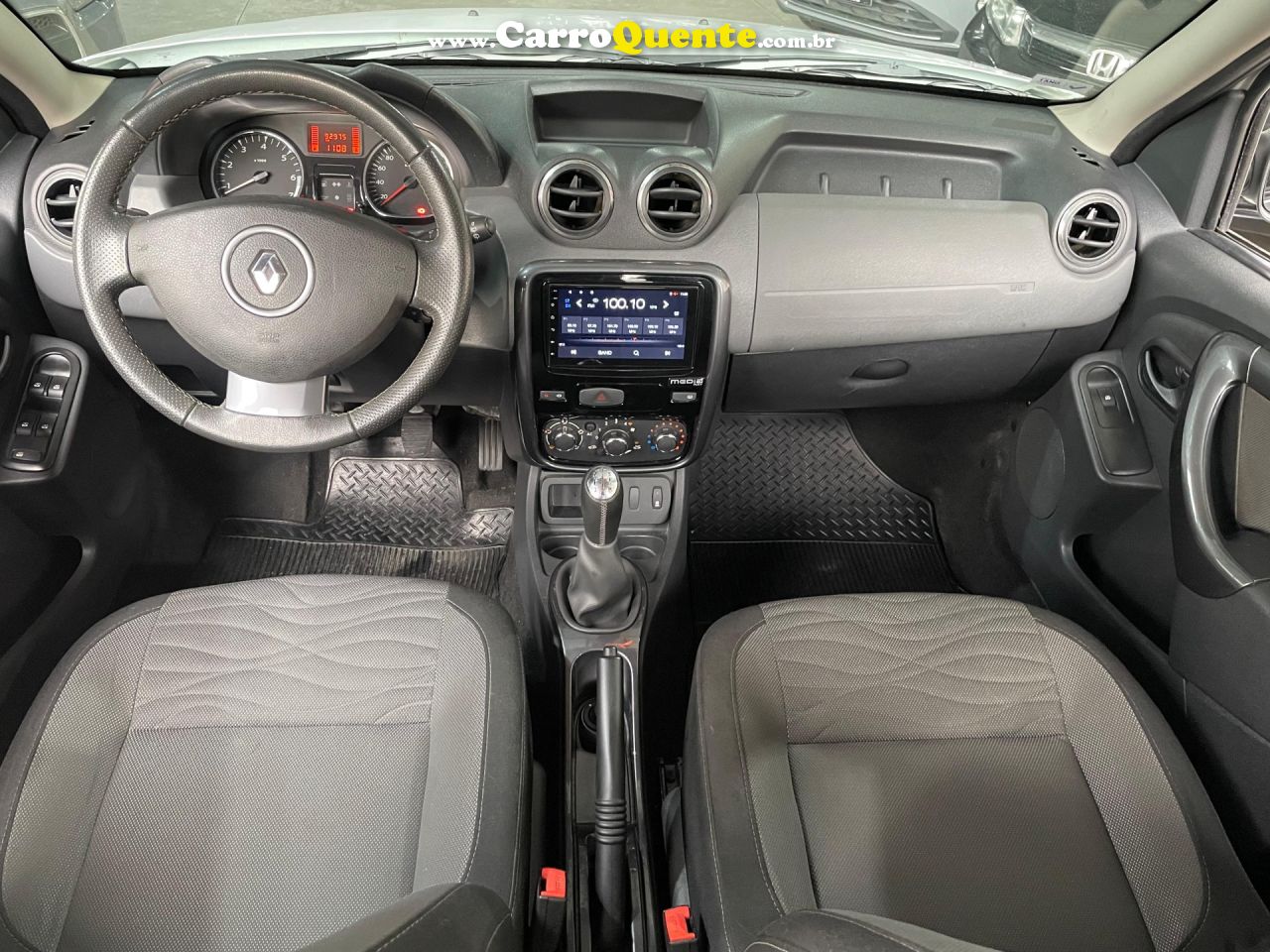 RENAULT   DUSTER DYNAMIQUE 1.6 FLEX 16V MEC.   BRANCO 2014 1.6 FLEX - Loja