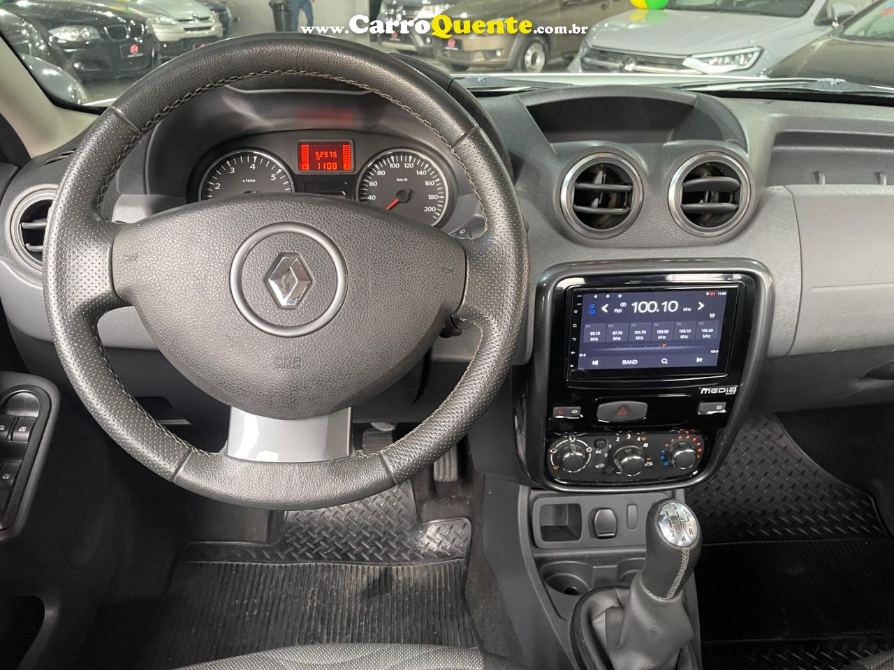 RENAULT   DUSTER DYNAMIQUE 1.6 FLEX 16V MEC.   BRANCO 2014 1.6 FLEX - Loja