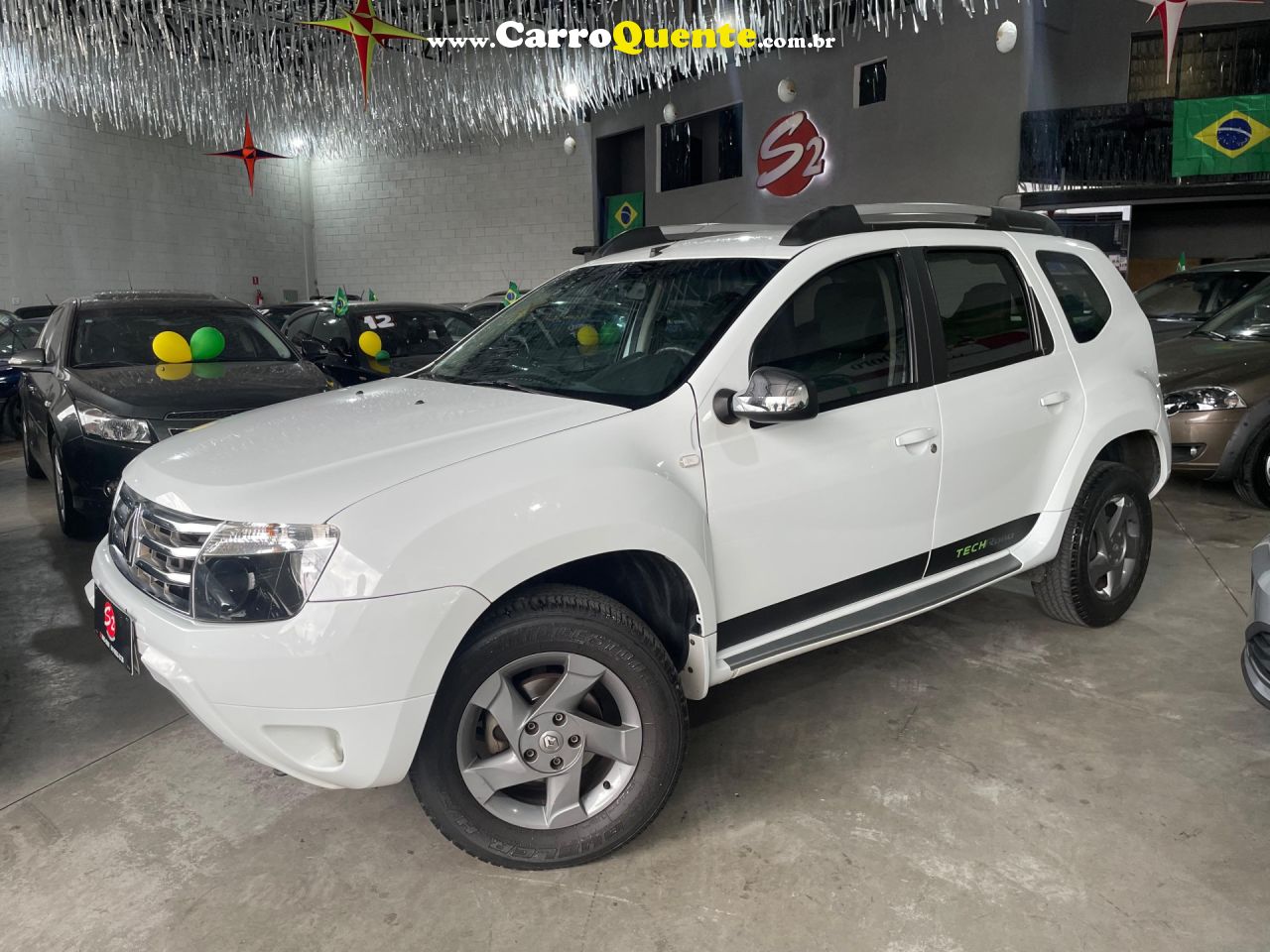 RENAULT   DUSTER DYNAMIQUE 1.6 FLEX 16V MEC.   BRANCO 2014 1.6 FLEX - Loja