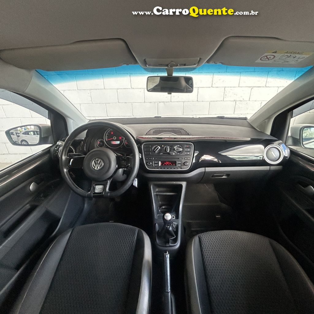 VOLKSWAGEN   UP! CROSS 1.0 T. FLEX 12V 5P   CINZA 2016 1.0 FLEX - Loja