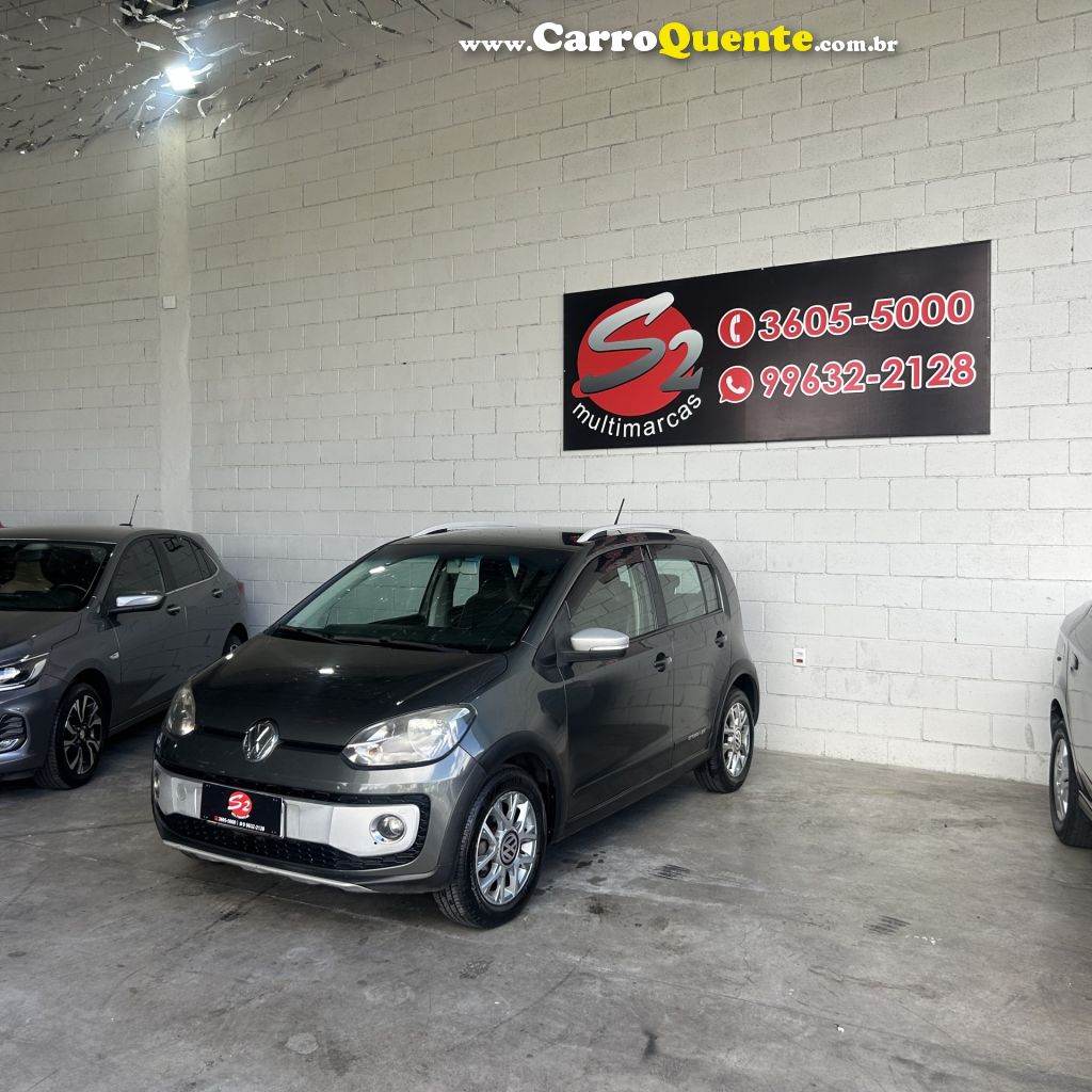 VOLKSWAGEN   UP! CROSS 1.0 T. FLEX 12V 5P   CINZA 2016 1.0 FLEX - Loja