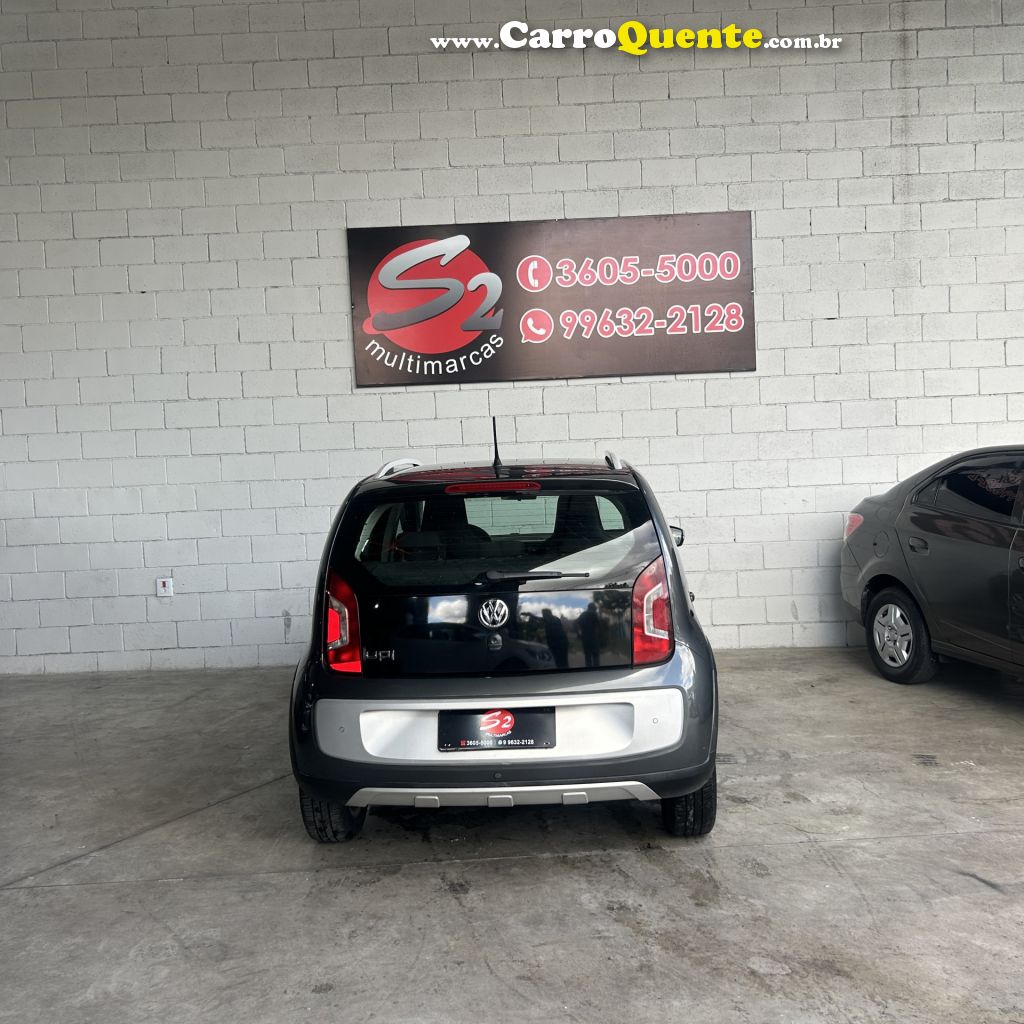 VOLKSWAGEN   UP! CROSS 1.0 T. FLEX 12V 5P   CINZA 2016 1.0 FLEX - Loja