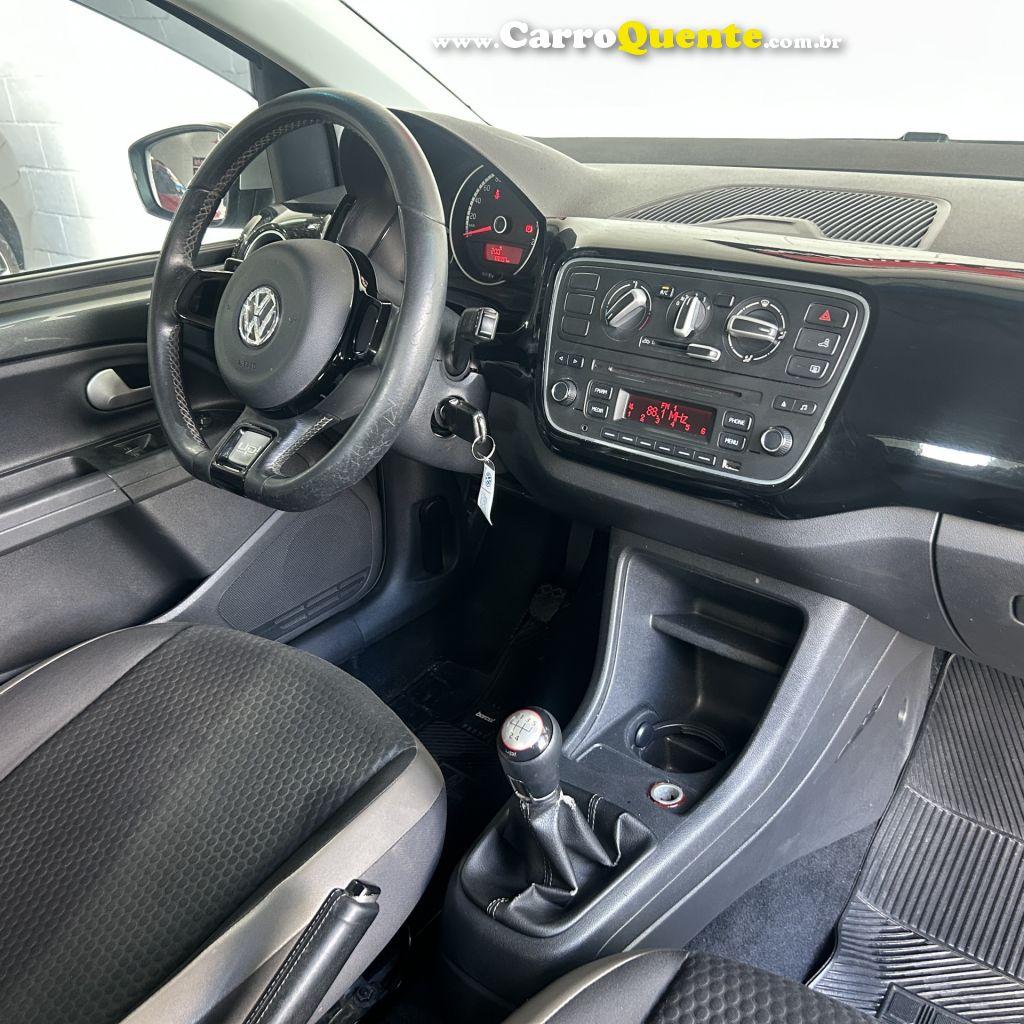 VOLKSWAGEN   UP! CROSS 1.0 T. FLEX 12V 5P   CINZA 2016 1.0 FLEX - Loja
