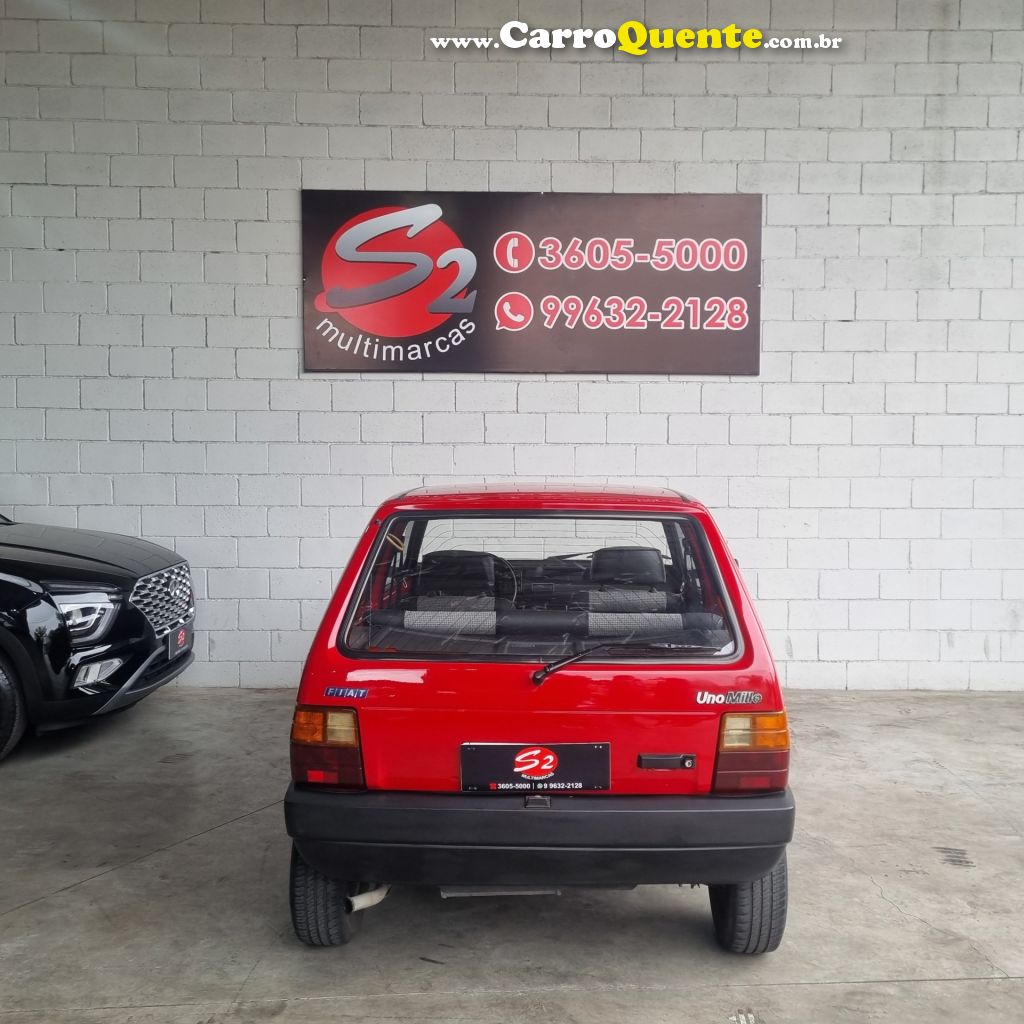 FIAT   UNO MILLE 1.0 I.E.ELECTRONICBRIO 2P   VERMELHO 1992 1.0 GASOLINA - Loja