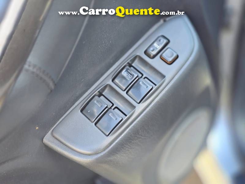 RAV4 2.0 4x4 16V Aut. 2005/2005 Toyota - Loja