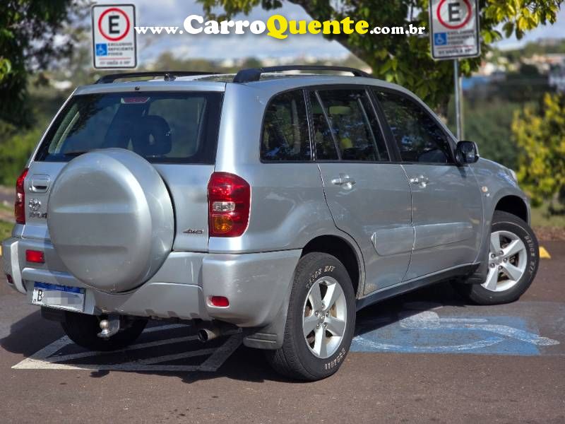 RAV4 2.0 4x4 16V Aut. 2005/2005 Toyota - Loja