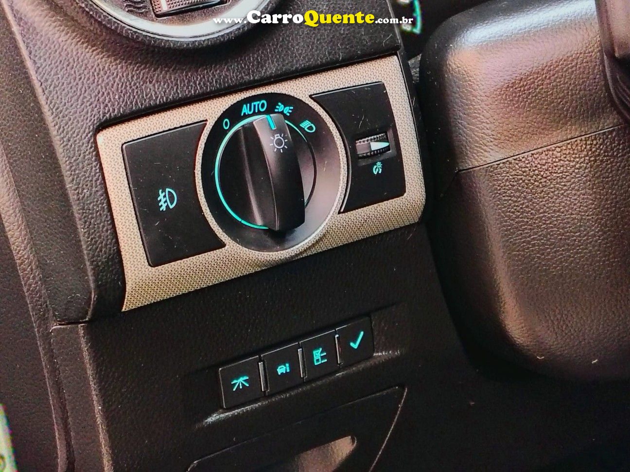 CHEVROLET/CAPTIVA 2.4 SFI ECOTEC FWD 16V 2012 - Loja