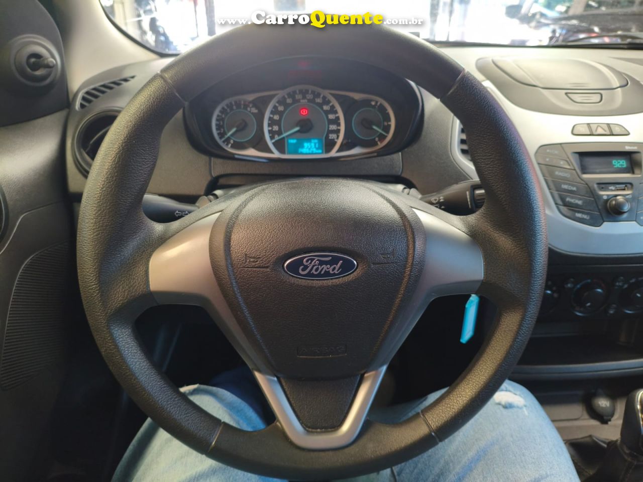 FORD   KA 1.5 SESE PLUS 16V FLEX 5P   PRETO 2015 1.5 FLEX - Loja