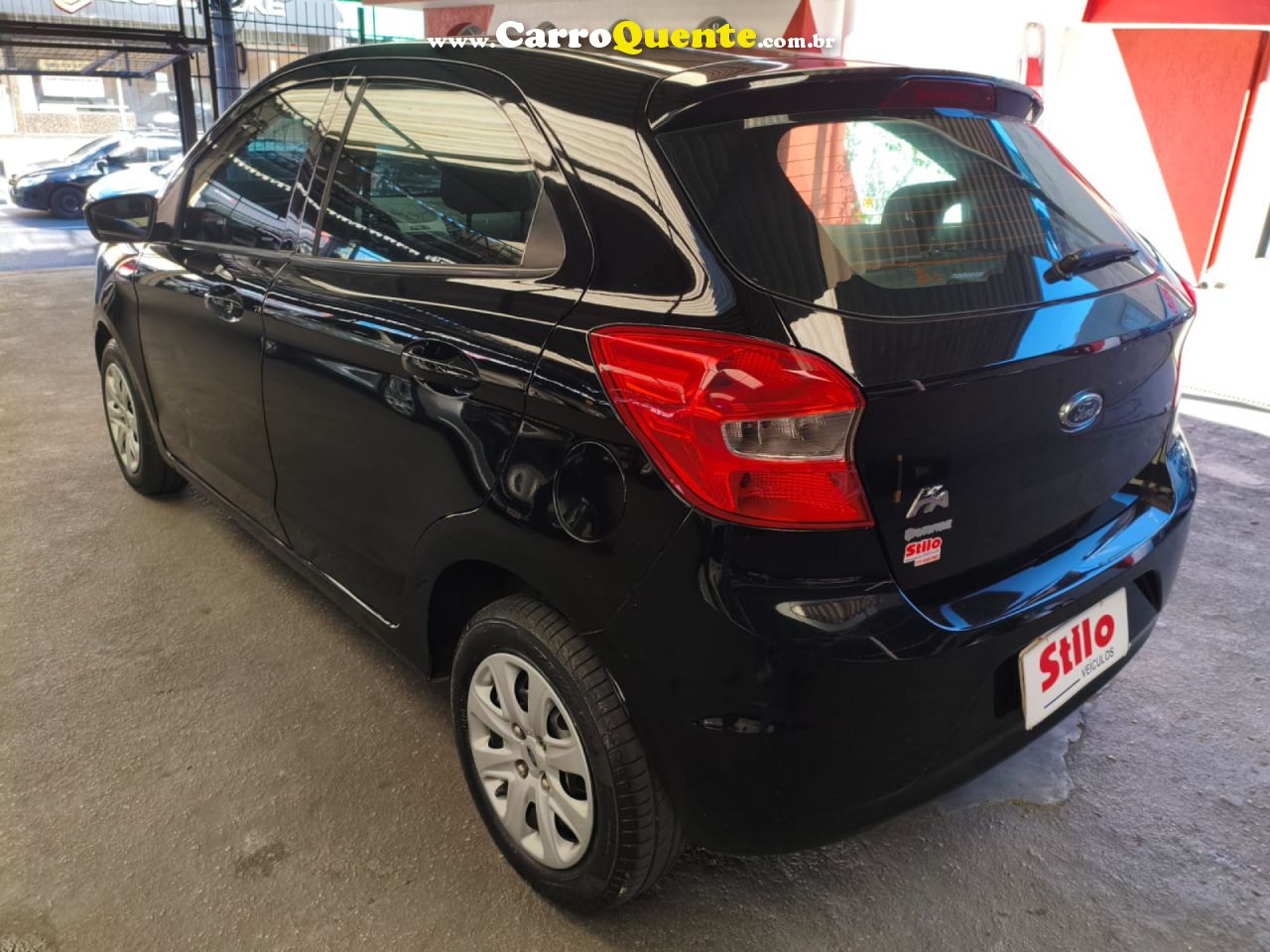 FORD   KA 1.5 SESE PLUS 16V FLEX 5P   PRETO 2015 1.5 FLEX - Loja