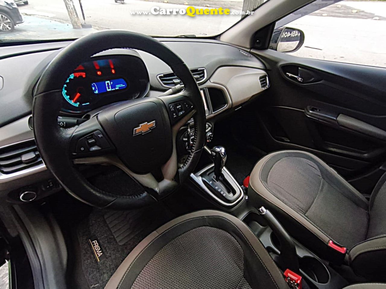 CHEVROLET   PRISMA SED. LT 1.4 8V FLEXPOWER 4P AUT.   PRETO 2015 1.4 FLEX - Loja
