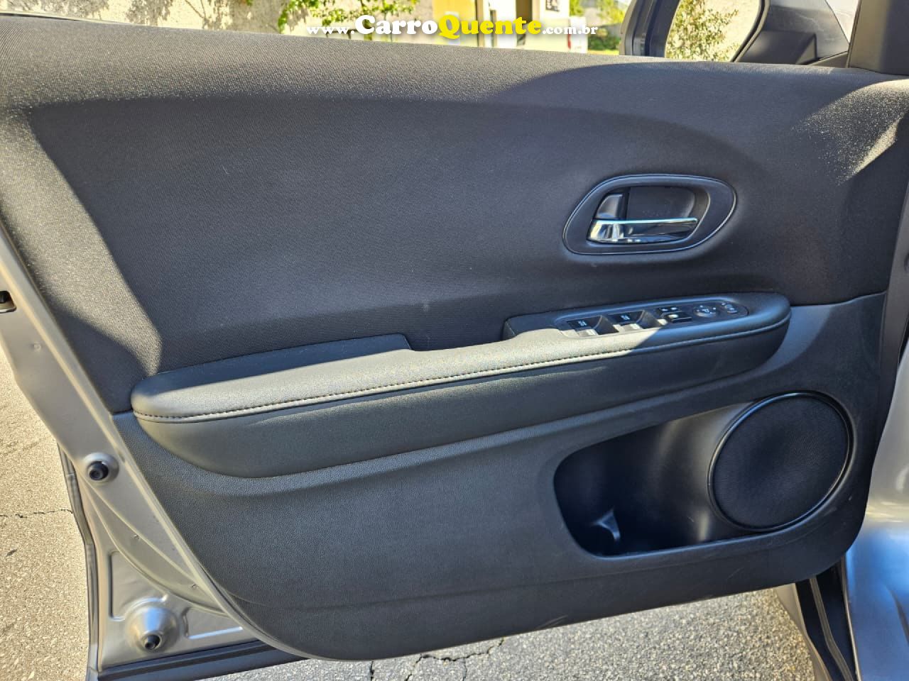 HONDA   HR-V LX 1.8 FLEXONE 16V 5P AUT.   CINZA 2016 1.8 GASOLINA - Loja