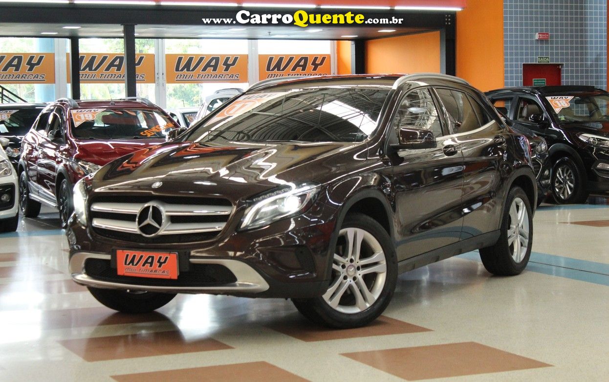 MERCEDES-BENZ GLA 200 1.6 CGI ADVANCE 16V TURBO 2017 - Loja