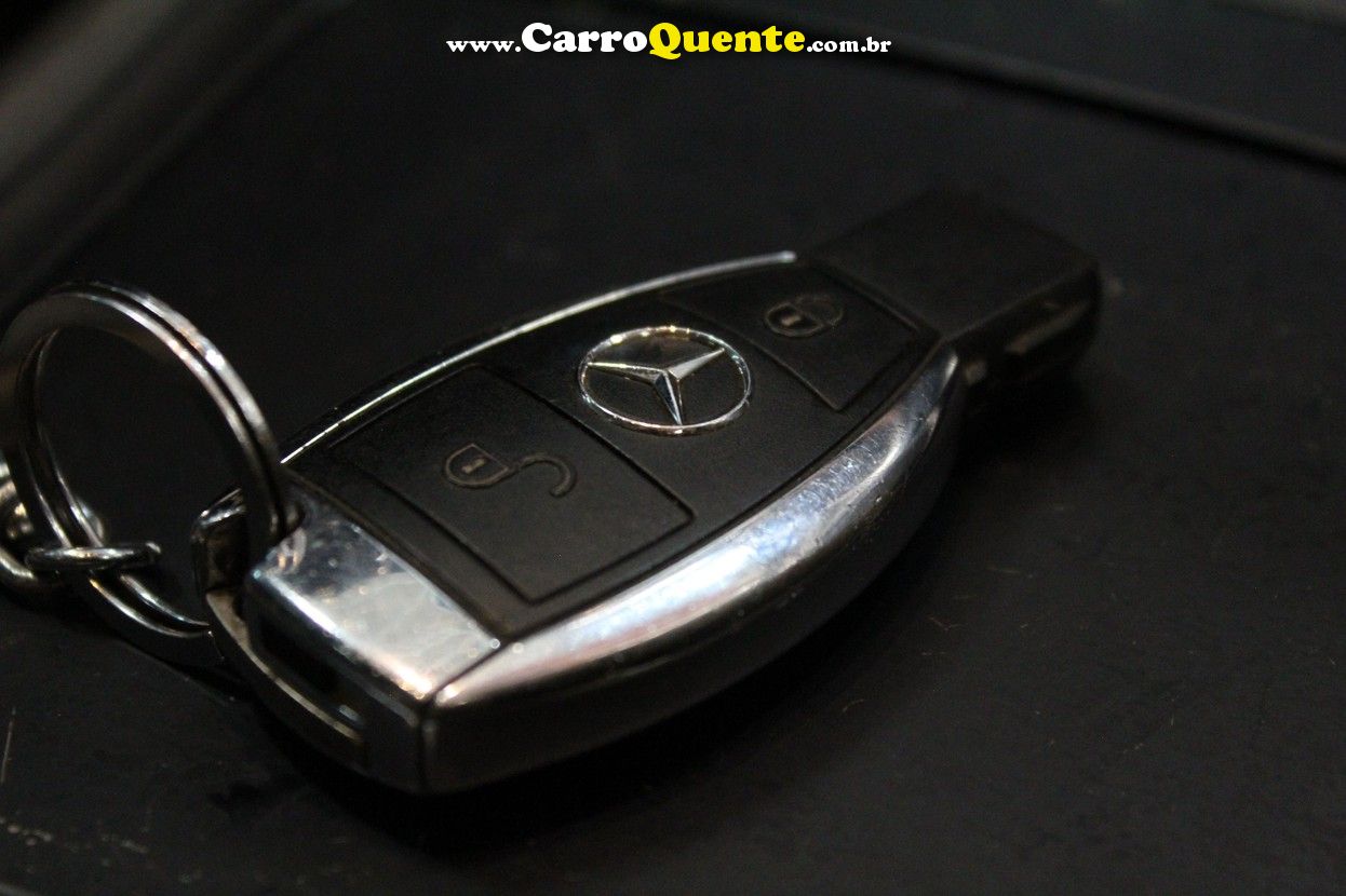 MERCEDES-BENZ GLA 200 1.6 CGI ADVANCE 16V TURBO 2017 - Loja