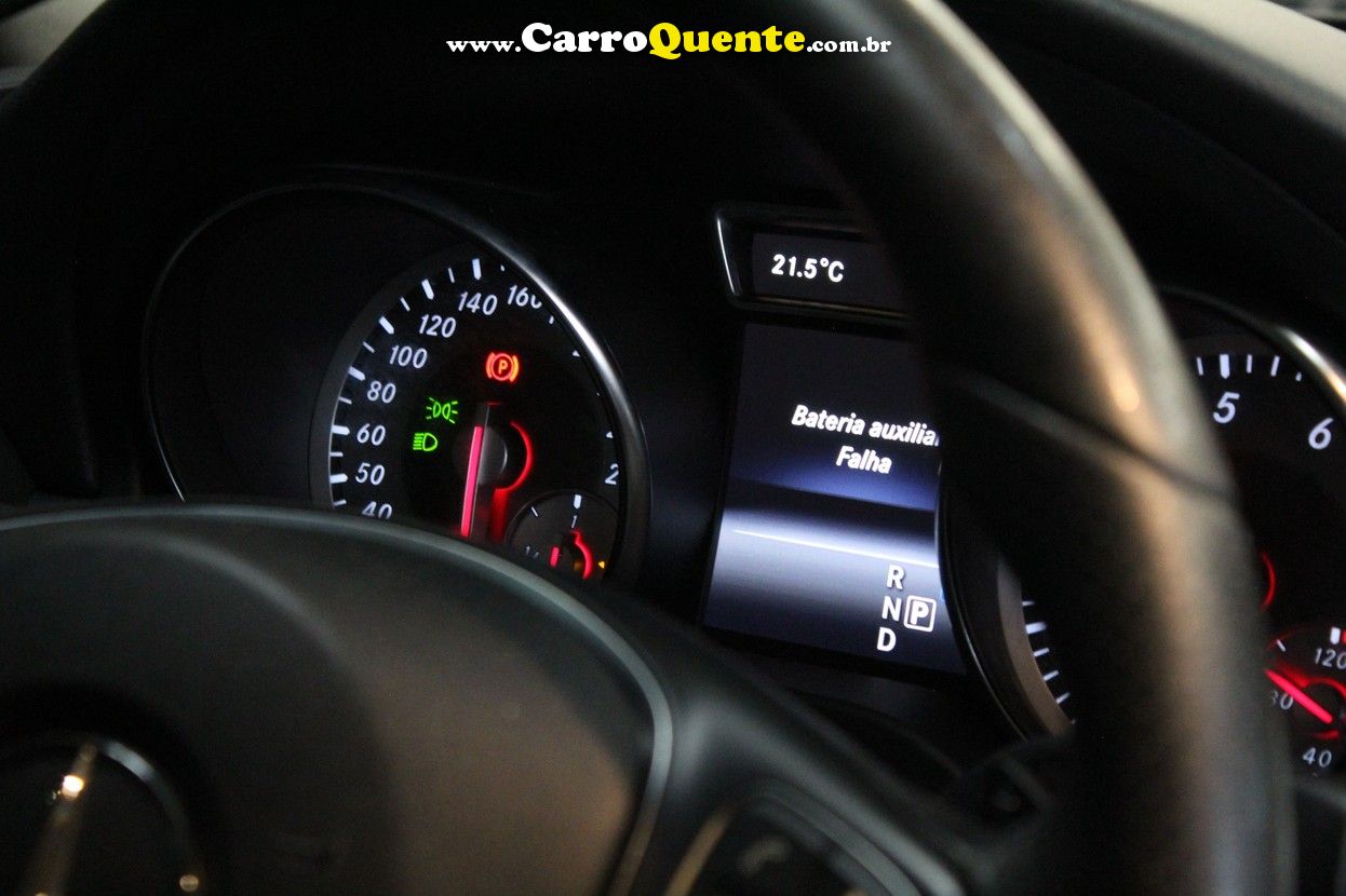 MERCEDES-BENZ GLA 200 1.6 CGI ADVANCE 16V TURBO 2017 - Loja