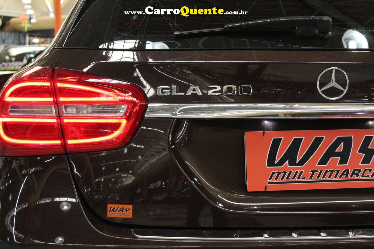 MERCEDES-BENZ GLA 200 1.6 CGI ADVANCE 16V TURBO 2017 - Loja